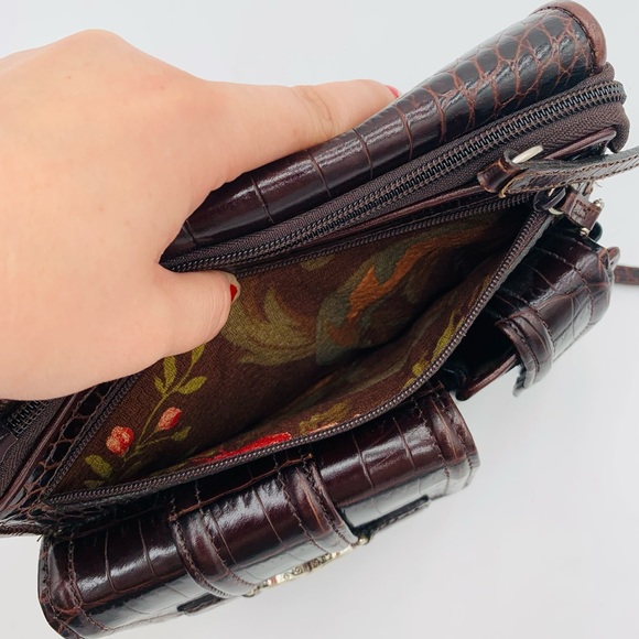 BRIGHTON✨Vintage Chestnut Croc Embossed Leather Organizer Crossbody - Picture 12 of 14